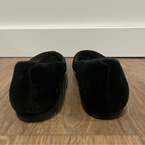 Vionic Posey Black Suede Perforated Flats - Size 6.5 - Picture 8 of 13